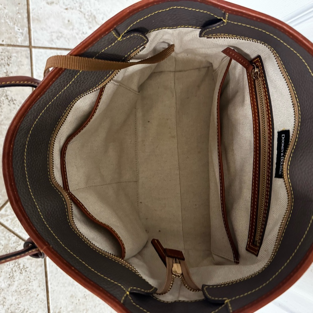 Dooney & Bourke Gray leather shoulder bag - Picture 6 of 11